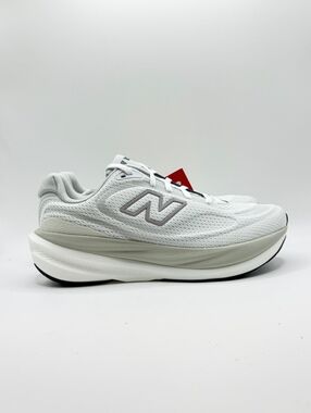New Balance Women's‎ 1080 Running Shoes Size 6 White